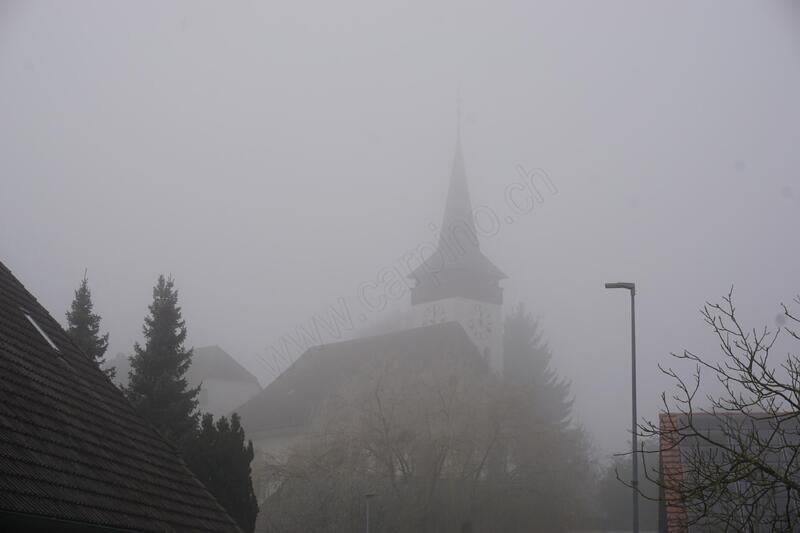 Kirche Thunstetten im Nebel